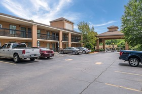 Quality Inn & Suites