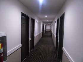 Americas Express Inn