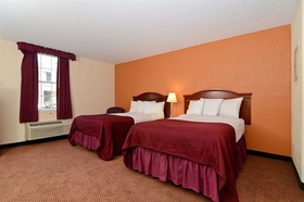 Days Inn & Suites by Wyndham Rocky Mount Golden East