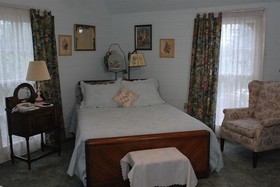 Carrier Houses Bed and Breakfast