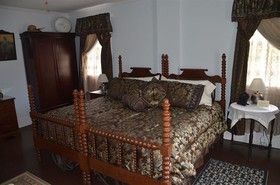 Carrier Houses Bed and Breakfast