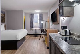 Days Inn by Wyndham Salisbury, NC