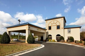 Days Inn by Wyndham Selma