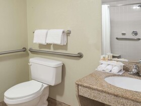 Days Inn by Wyndham Selma