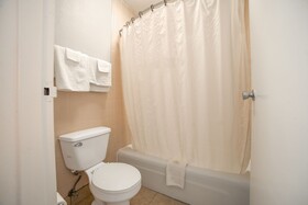 Masters Inn Selma/Smithfield I-95 By OYO