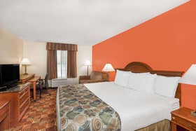 Days Inn by Wyndham Shallotte