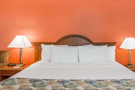 Days Inn by Wyndham Shallotte