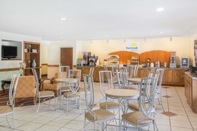 Days Inn by Wyndham Shallotte