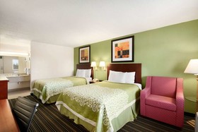 Days Inn by Wyndham Shelby