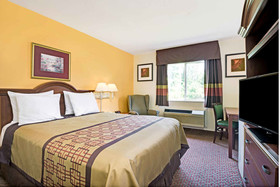 Days Inn & Suites by Wyndham Siler City