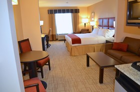 Holiday Inn Express Hotel & Suites Smithfield - Selma I-95
