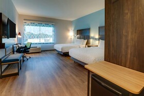 Tru by Hilton Smithfield I-95