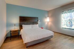 Tru by Hilton Smithfield I-95