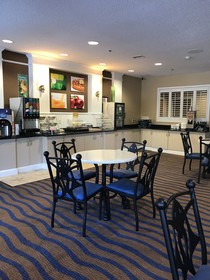 Blue Water Inn & Suites, BW Signature Collection