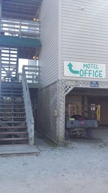 Seaview Pier and Motel