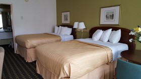 Days Inn & Conf Center by Wyndham Southern Pines Pinehurst
