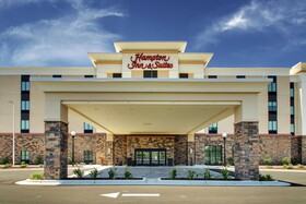 Hampton Inn & Suites by Hilton Southport