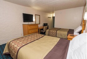 Tri-City Motel by OYO Forrest City Spindale