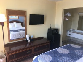 Days Inn by Wyndham Statesville