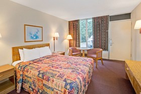 Days Inn by Wyndham Statesville