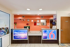 Motel 6 Statesville