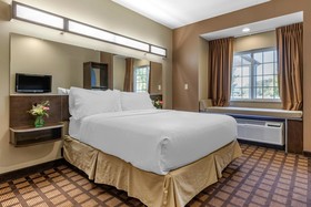 Microtel Inn & Suites by Wyndham Sylva Dillsboro Area