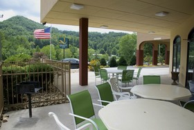Clarion Pointe Sylva near Cherokee Area