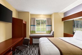 Microtel Inn & Suites by Wyndham Thomasville/High Point/Lexi