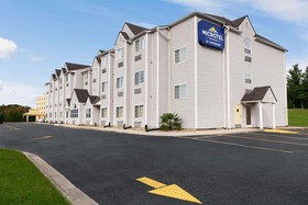 Microtel Inn & Suites by Wyndham Thomasville/High Point/Lexi