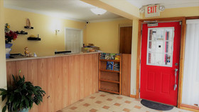 Roadway Inn
