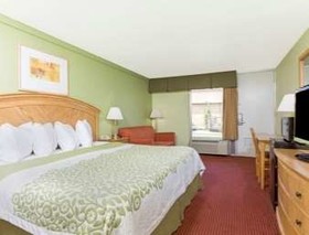 Days Inn by Wyndham Washington