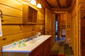 Smokies Overlook Lodge