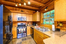 Smokies Overlook Lodge