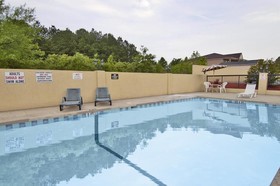 Days Inn by Wyndham Weldon Roanoke Rapids