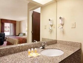 Days Inn by Wyndham Weldon Roanoke Rapids