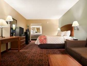 Days Inn by Wyndham Weldon Roanoke Rapids