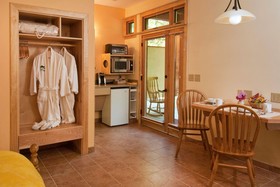 The Chalet Suites Boutique Hotel