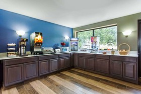 Quality Inn Near Speedway