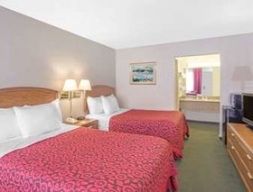 Days Inn by Wyndham Wilmington / University
