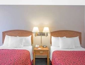 Days Inn by Wyndham Wilmington / University