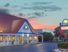 Days Inn by Wyndham Wilmington / University