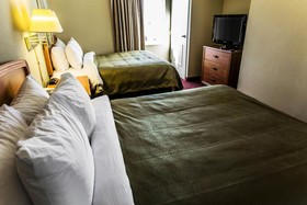 MainStay Suites