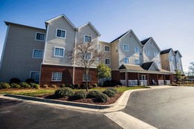 MainStay Suites