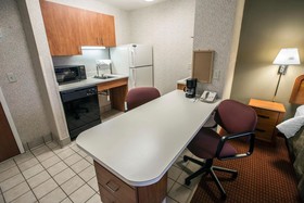 MainStay Suites
