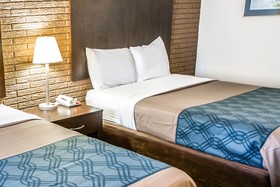 Rodeway Inn & Suites Wilmington North