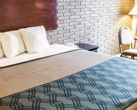 Rodeway Inn & Suites Wilmington North
