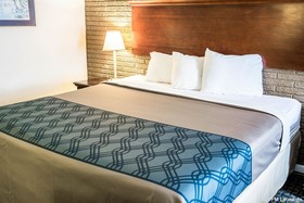 Rodeway Inn & Suites Wilmington North