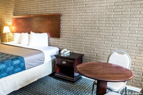 Rodeway Inn & Suites Wilmington North