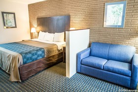 Rodeway Inn & Suites Wilmington North