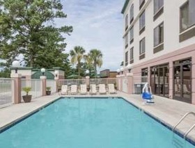 Wingate by Wyndham Wilmington